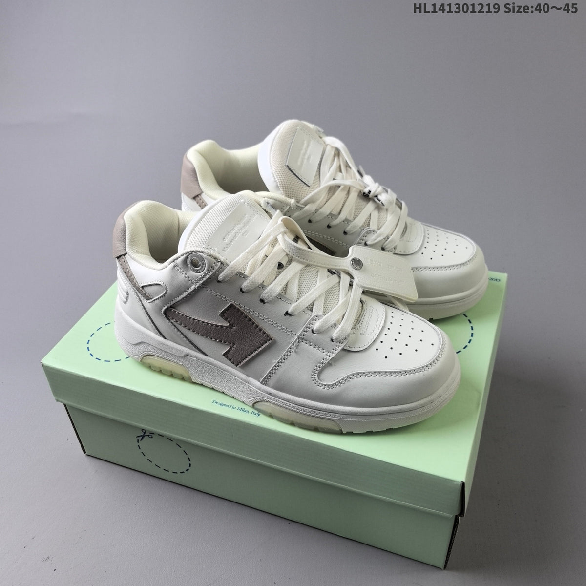 OFF-WHITE Arrow Low-Top Sneakers in Mixed Colors