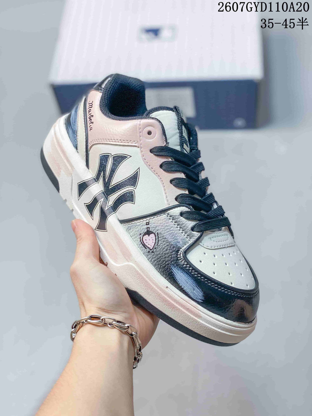MLB Chunky Liner Low-Top Sneakers Black Pink 2607GYD110A20