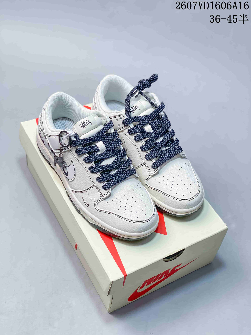 Nike SB Dunk Low White and Navy Sneakers 2607VD1606A16