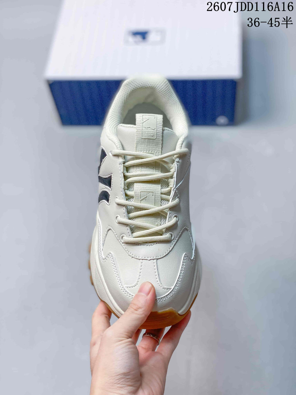 MLB Bigball Chunky Window Sneakers Off-White 3ASHBNA3N