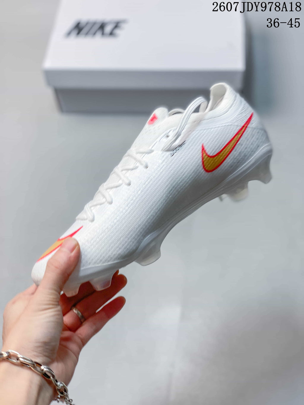 Nike Mercurial Vapor 16 Air Zoom Elite AG-PRO Soccer Cleats