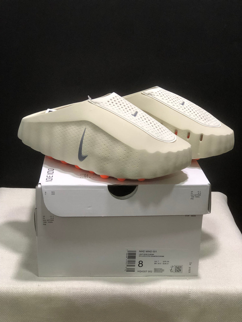 Nike Mind 001 Slides Light Bone Chrome HQ4307-002