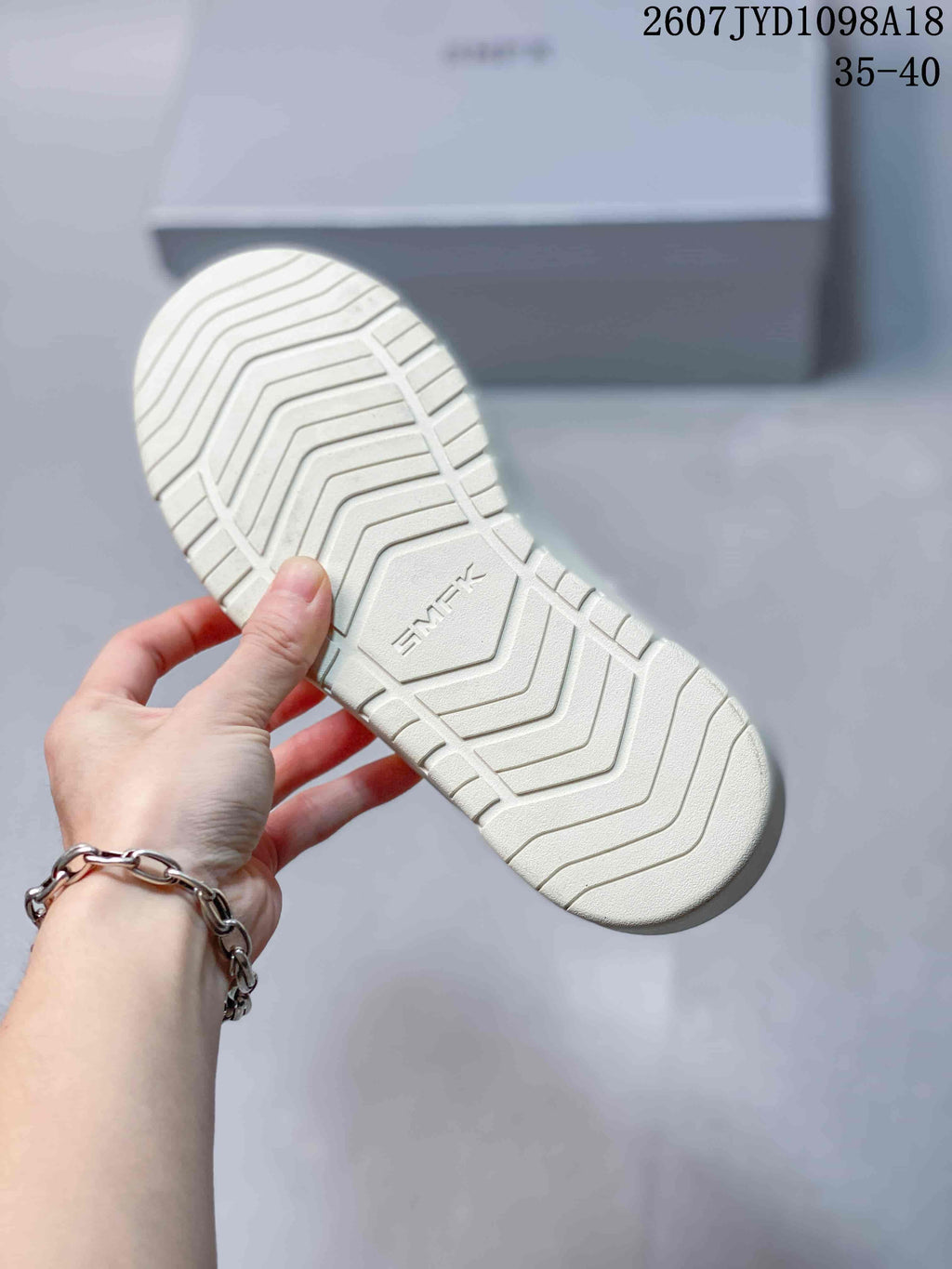 SMFK 711580EWO White Low-Top Sneakers